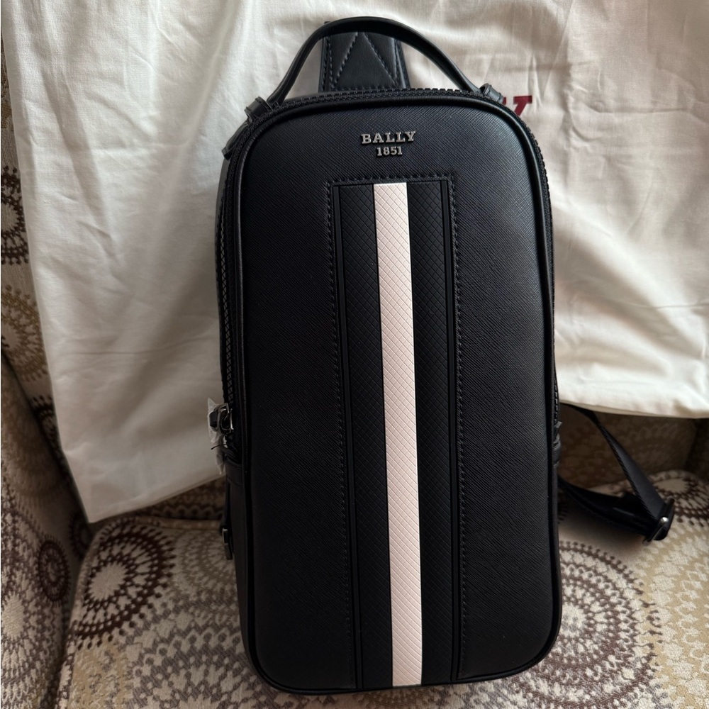 Bally Malikho Crossbody Messenger Bag (Unisex)